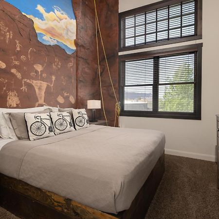 Unique Downtown Rental - La Dolce Vita Villas #5 Moab Εξωτερικό φωτογραφία